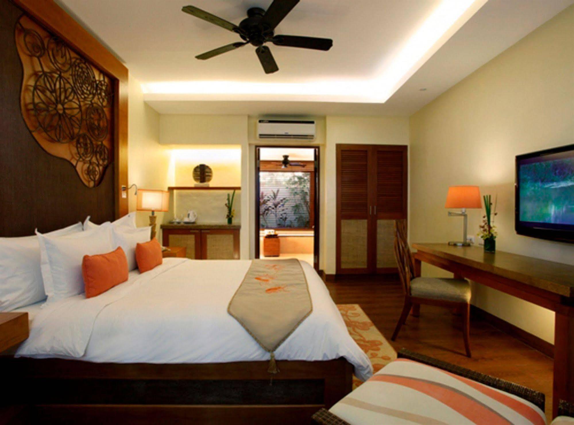 Crimson Resort And Spa - Mactan Island, Cebu Lapu-Lapu City Exterior foto